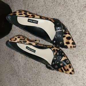 Leopard print pumps